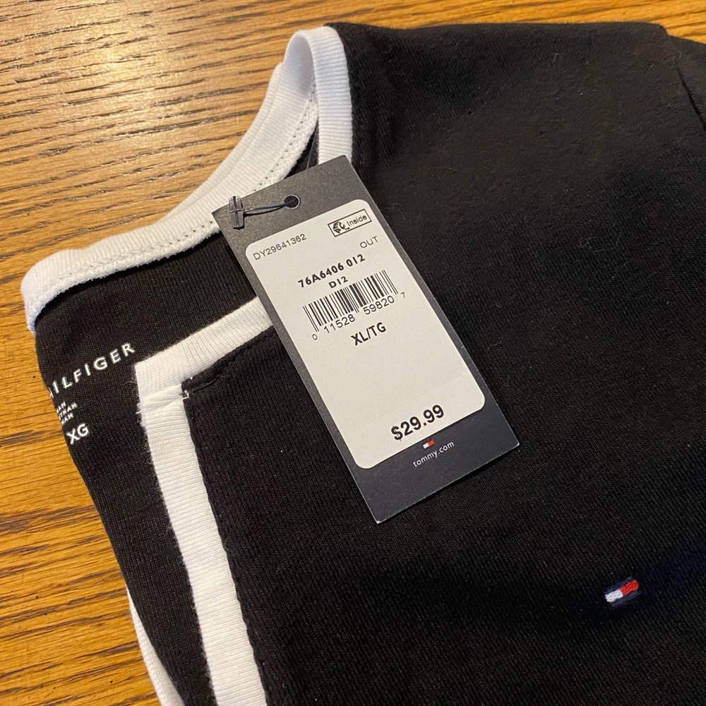 🆕 XL black Tommy Hilfiger polo